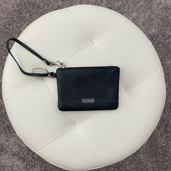 COACH BLACK WRISTLET - Picture 1 of 5